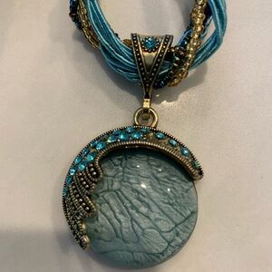 Elegant Blue and Gold Necklace